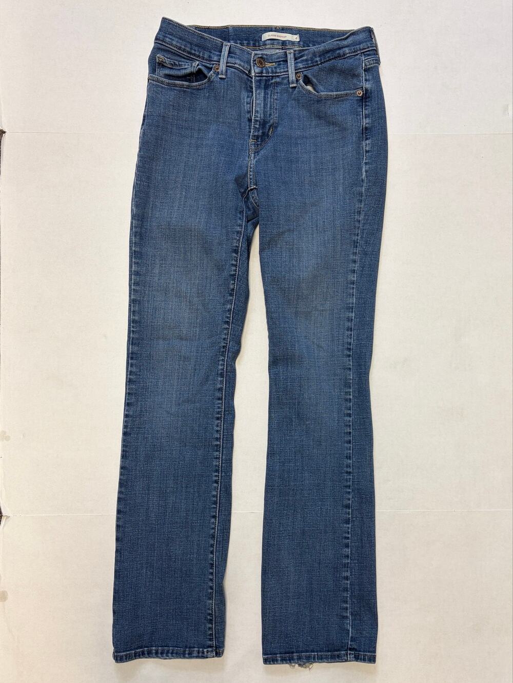 Levi’s Classic Bootcut Jeans Women’s Size 4M W27 L32 Medium Wash Denim